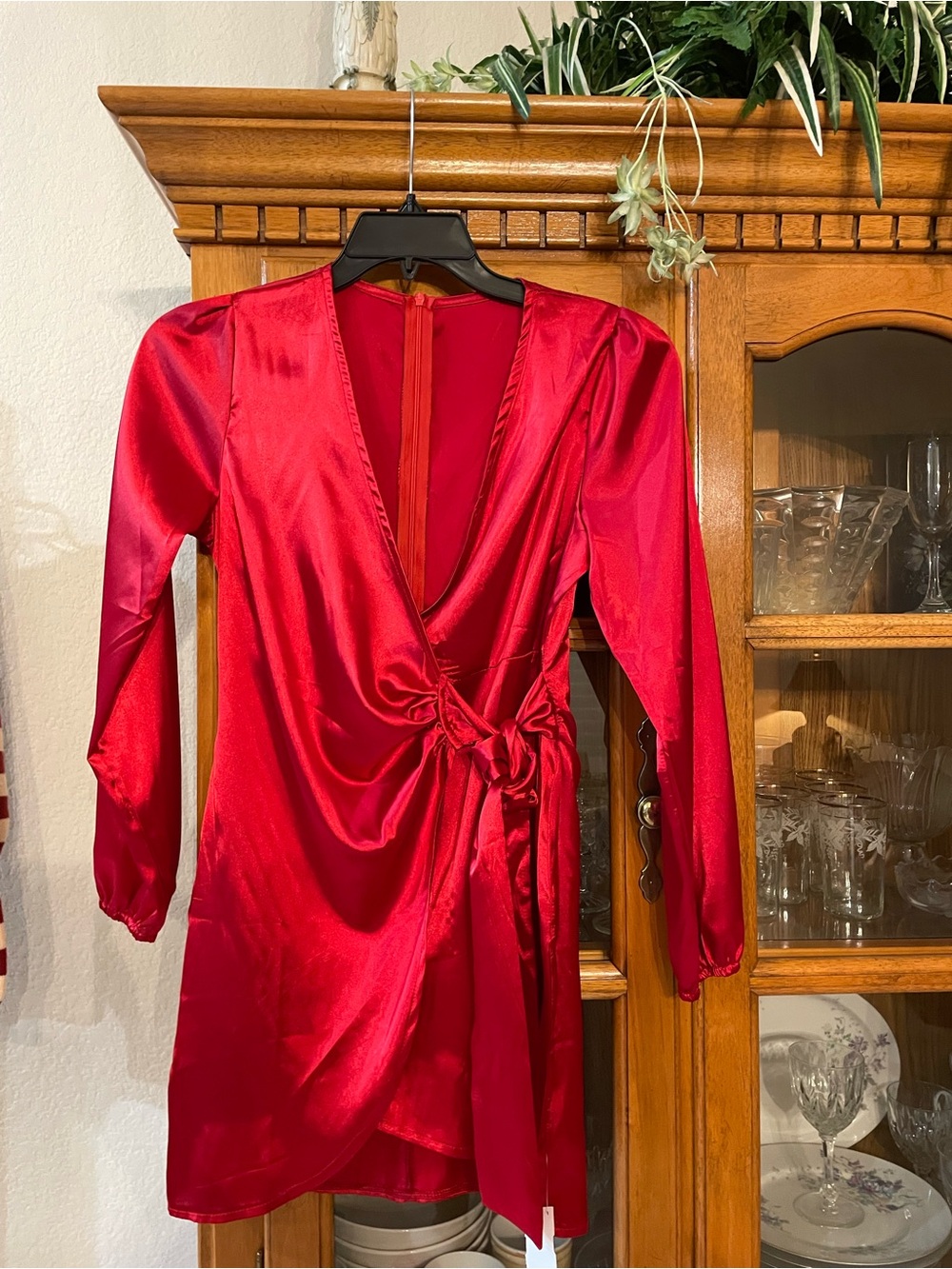 💋 Unbranded NWT Red Satiny Faux Wrap side tie mini dress SZ S (4-6) w back zip